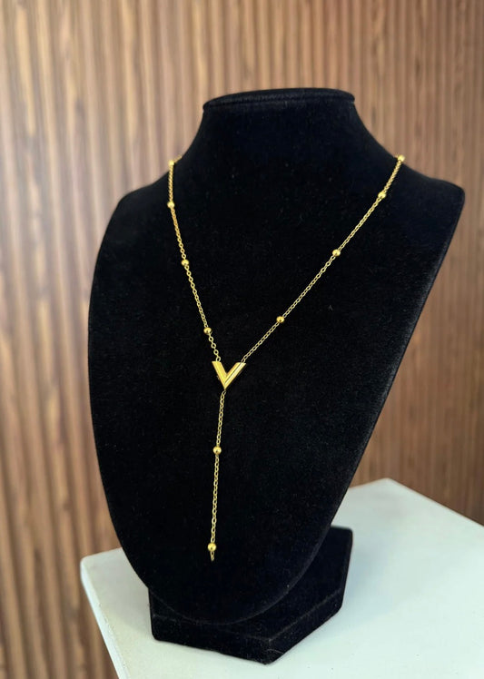 Collar bolitas V colgante